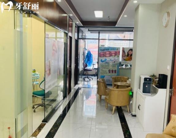 上海安信口腔門診部種植牙怎么樣多少錢
