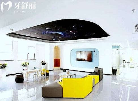 寧波北侖禾睦口腔醫(yī)院休息區(qū).png