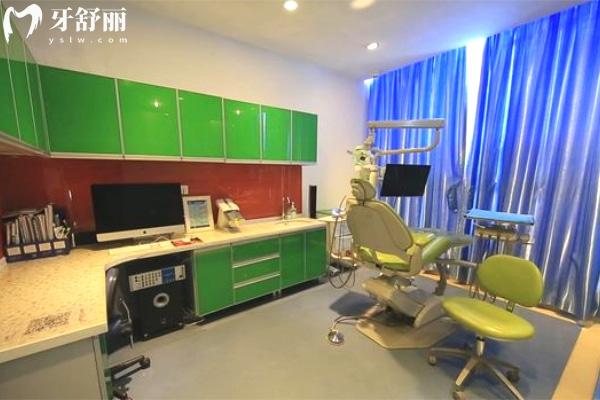 拉薩雅博仕口腔醫(yī)院診療室.jpg