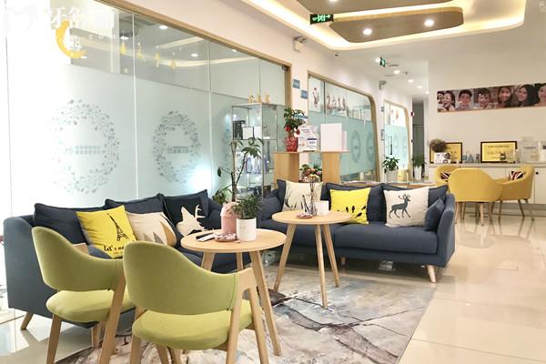 青羊區(qū)通惠門店休息區(qū)