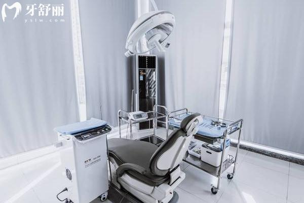 南寧三分白齒科治療室