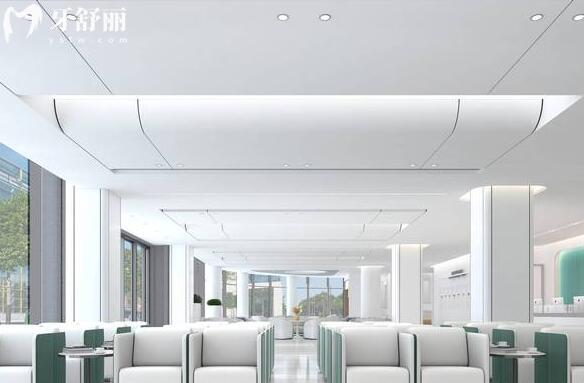 成都團圓口腔醫(yī)院是幾級醫(yī)院?二級正規(guī)連鎖資質,一城4院實力強