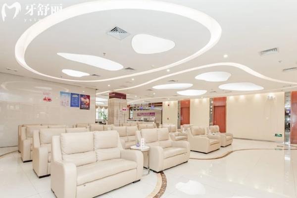愛康健齒科深圳羅湖店4家分院地址:分布羅湖口岸/大劇院找牙科不再繞路！